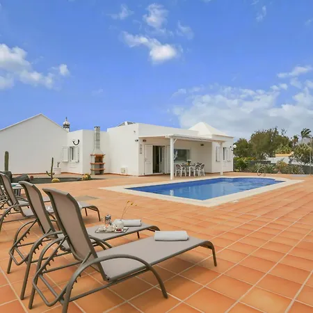 Villa Casa Elena Playa Blanca