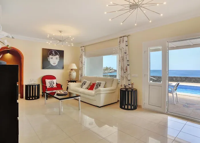 Villa Casa Elena Playa Blanca