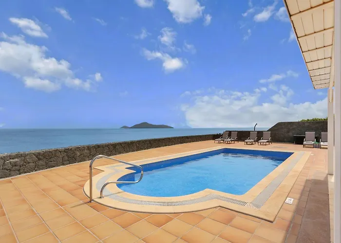 Villa Casa Elena Playa Blanca