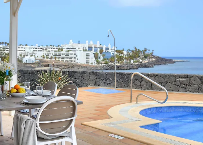 Villa Casa Elena Playa Blanca
